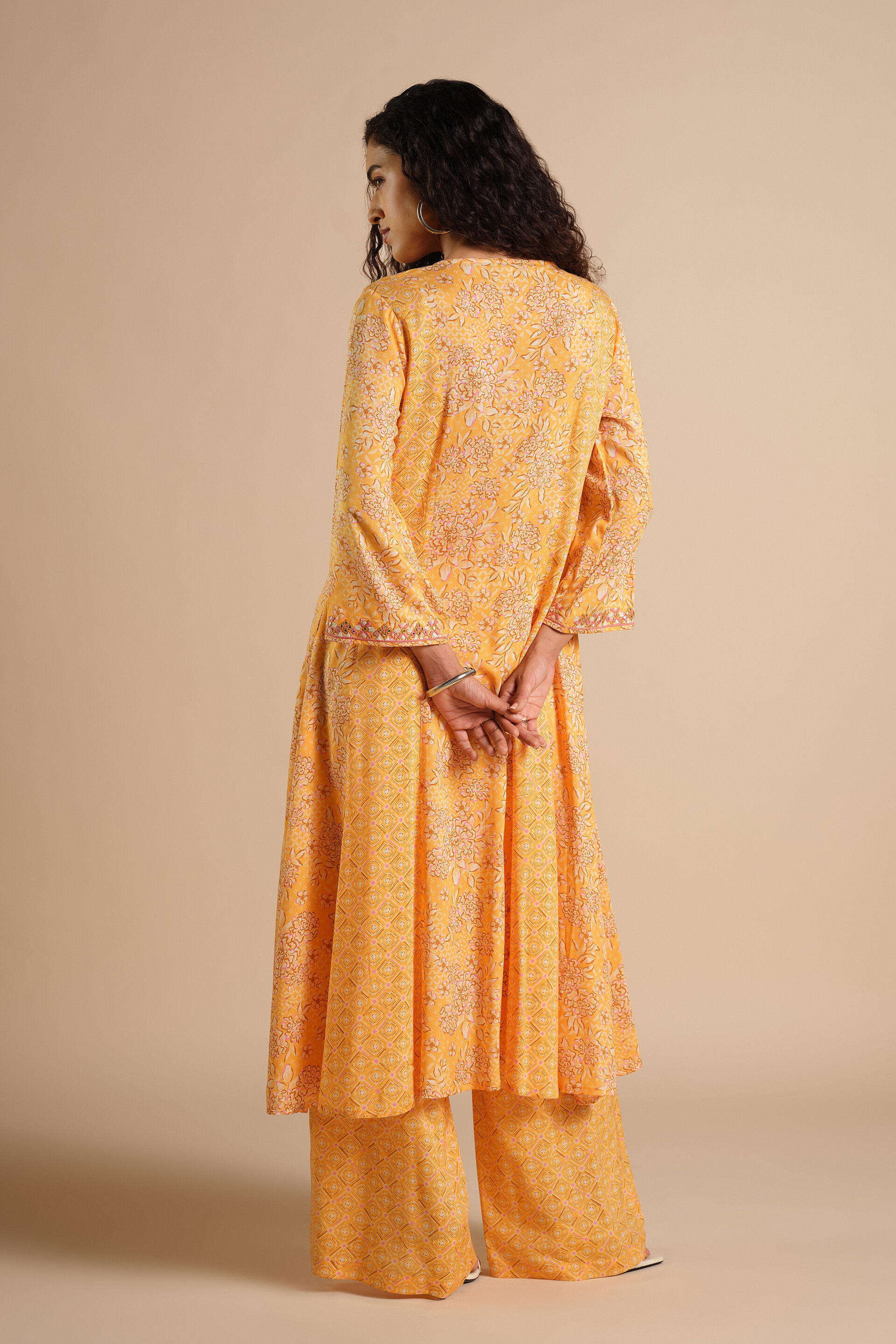 Sunehra Saaz Kurta Set, Mustard, image 5